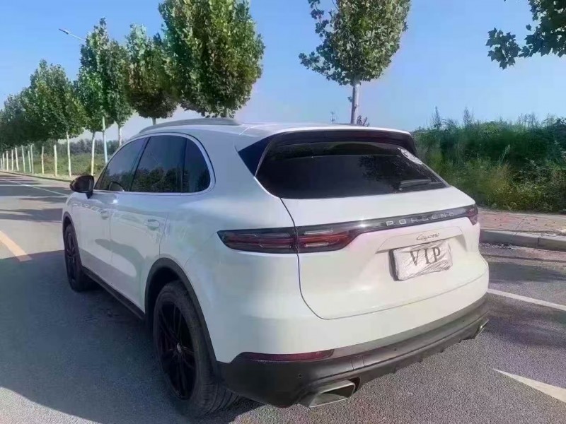 郑州19年保时捷卡宴8