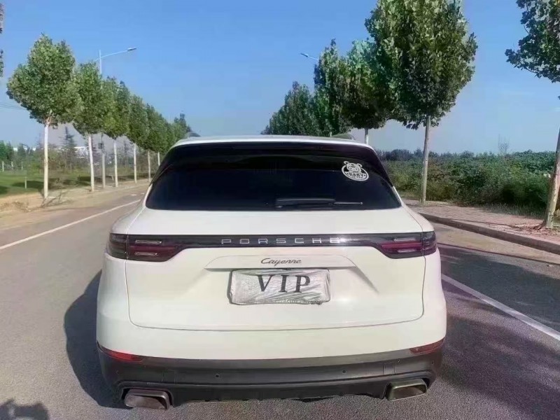 郑州19年保时捷卡宴10