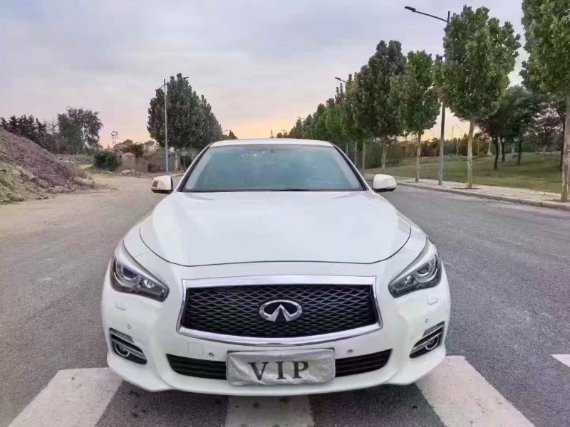 郑州17年英菲尼迪Q50L1