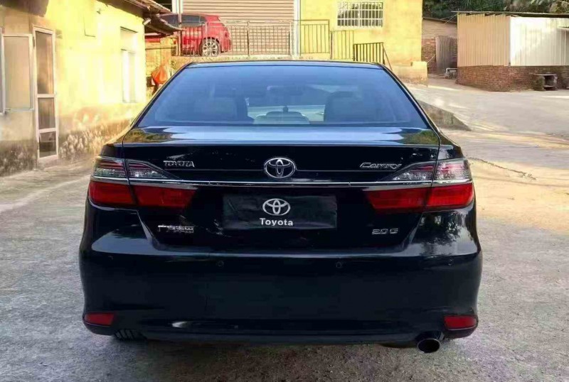 南平17年丰田凯美瑞6