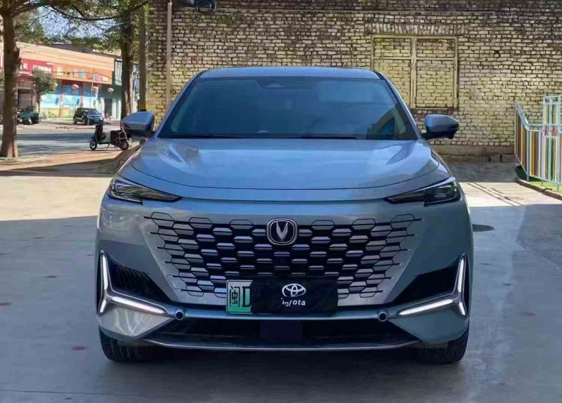 厦门22年长安汽车UNI1