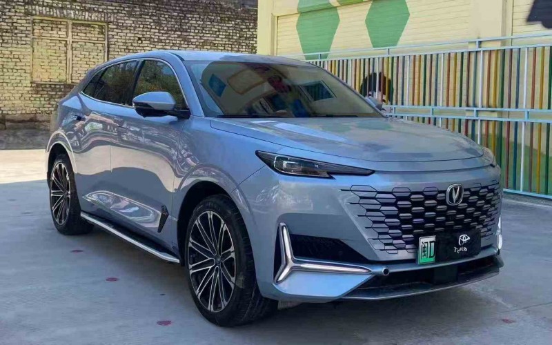 厦门22年长安汽车UNI3