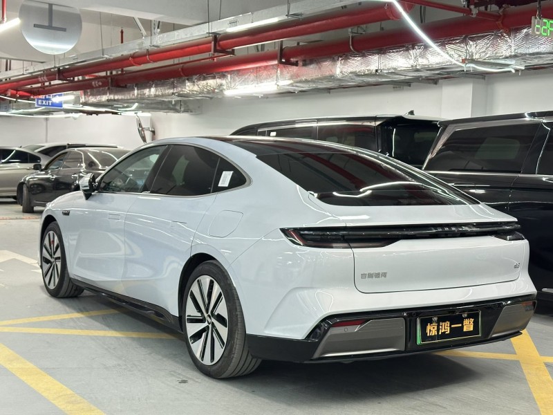 深圳24年吉利银河8