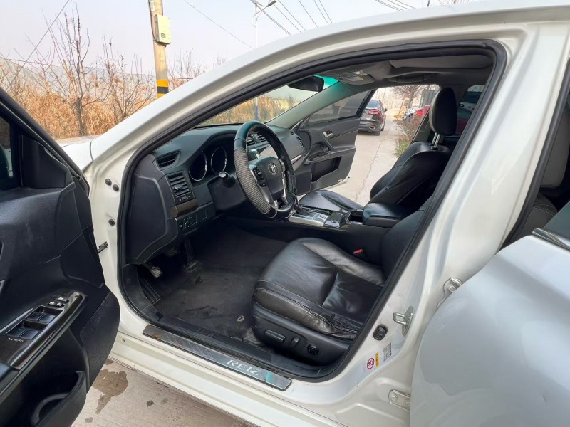 徐州14年丰田锐志5