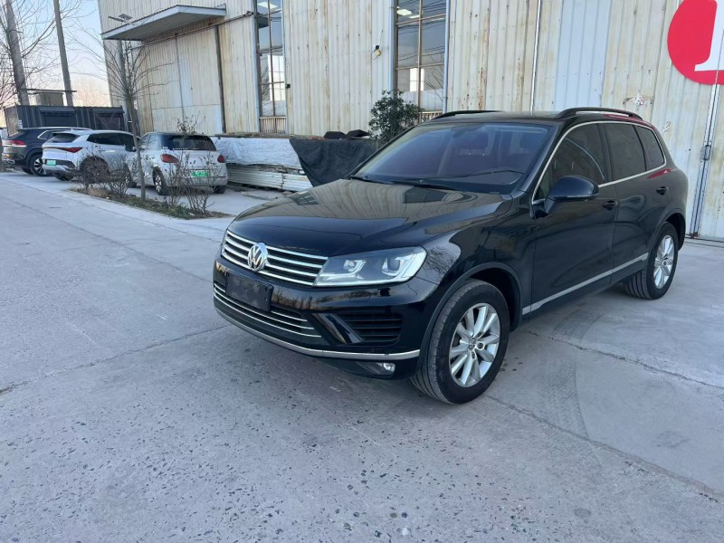 徐州17年大众途锐2