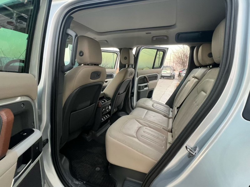 徐州21年路虎卫士6