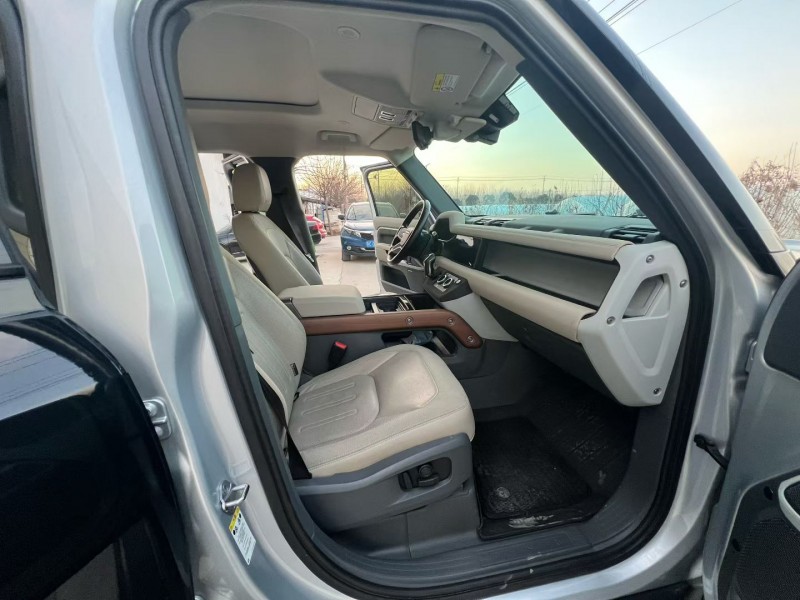 徐州21年路虎卫士8