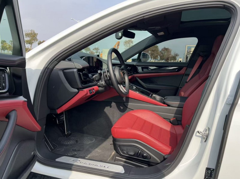 盐城25年保时捷帕拉梅拉4