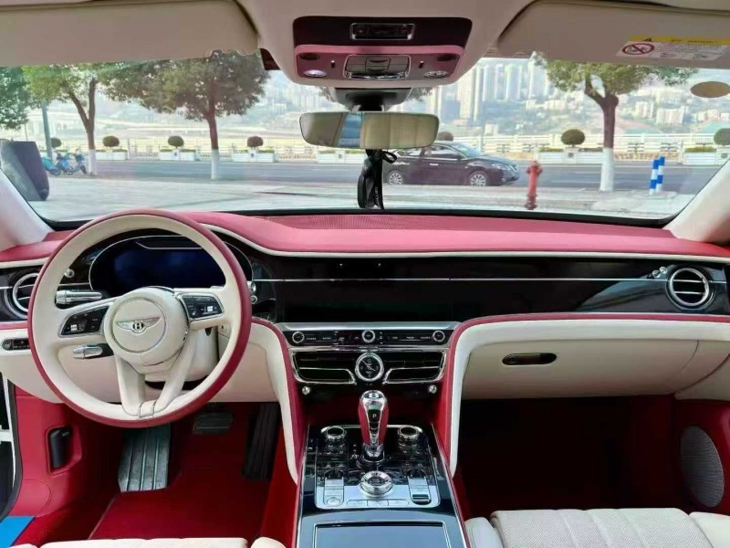 广州25年宾利飞驰5