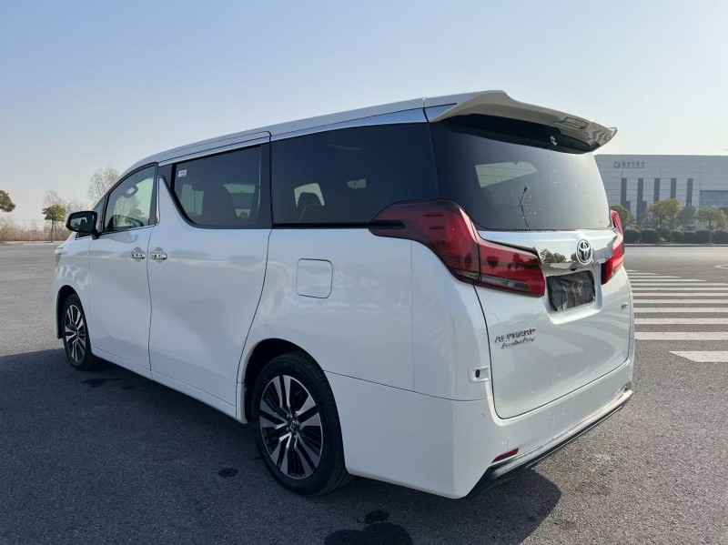 盐城18年丰田埃尔法6