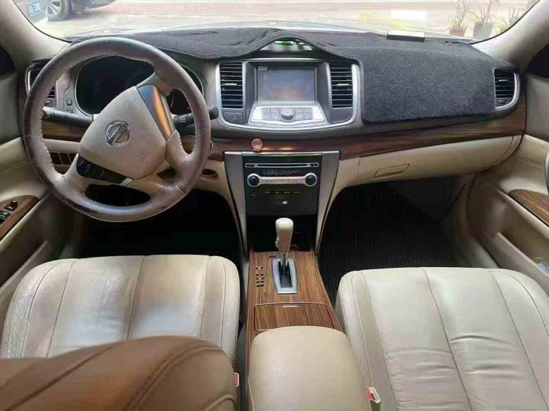 佛山12年日產天籟5