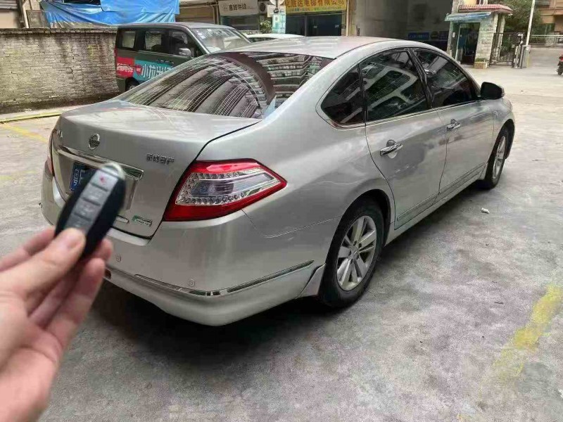 佛山12年日產天籟7