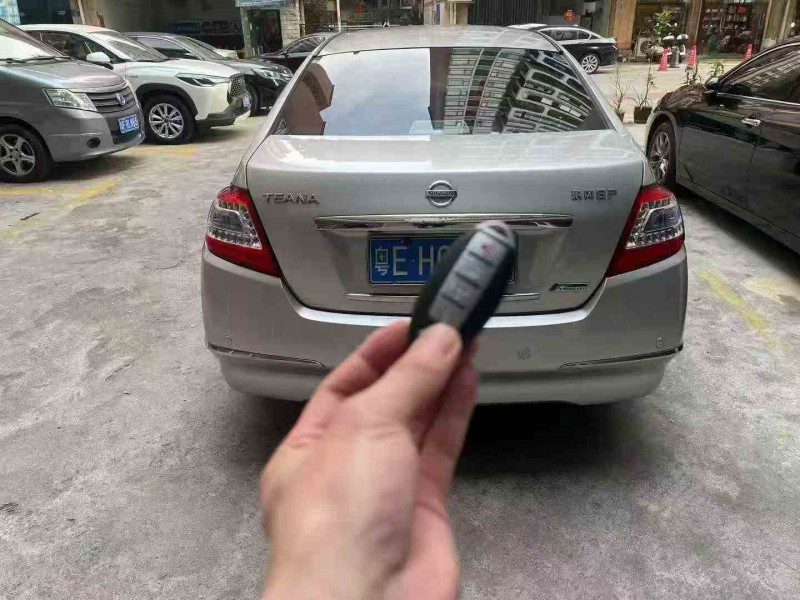 佛山12年日產天籟9