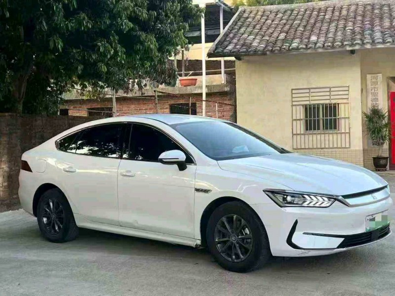 深圳23年比亚迪秦2