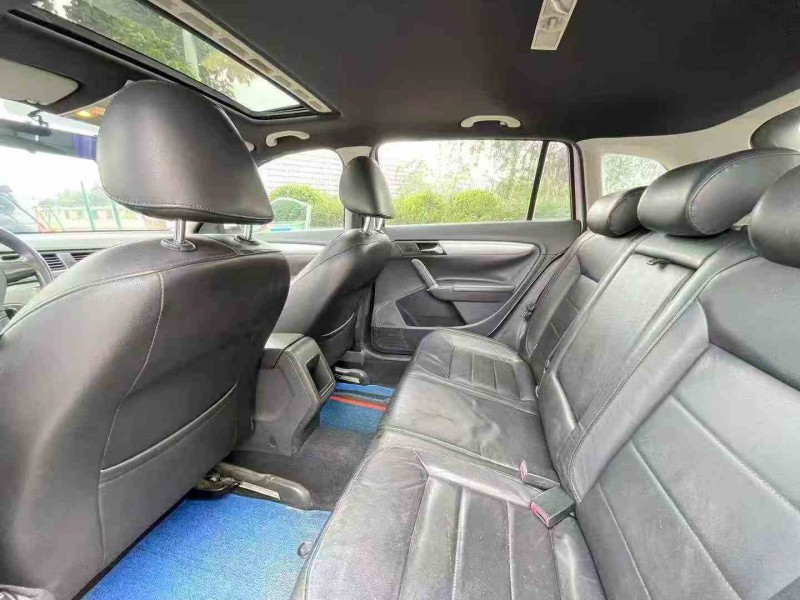 汕头15年大众朗行5