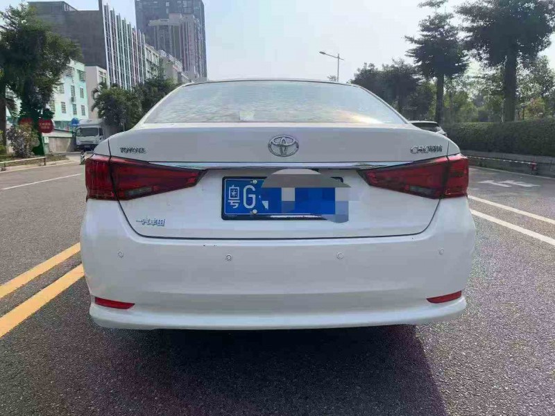 江门17年丰田皇冠9