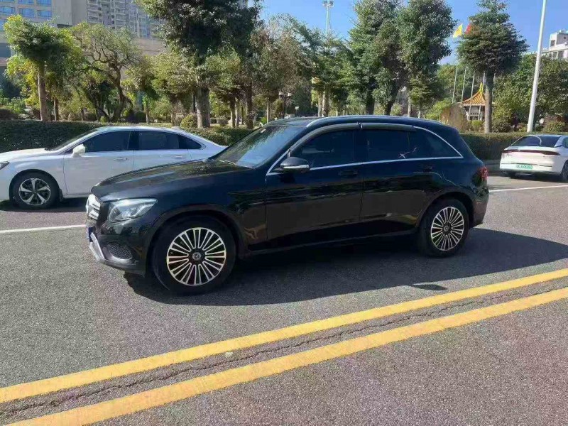 江门19年奔驰GLC3