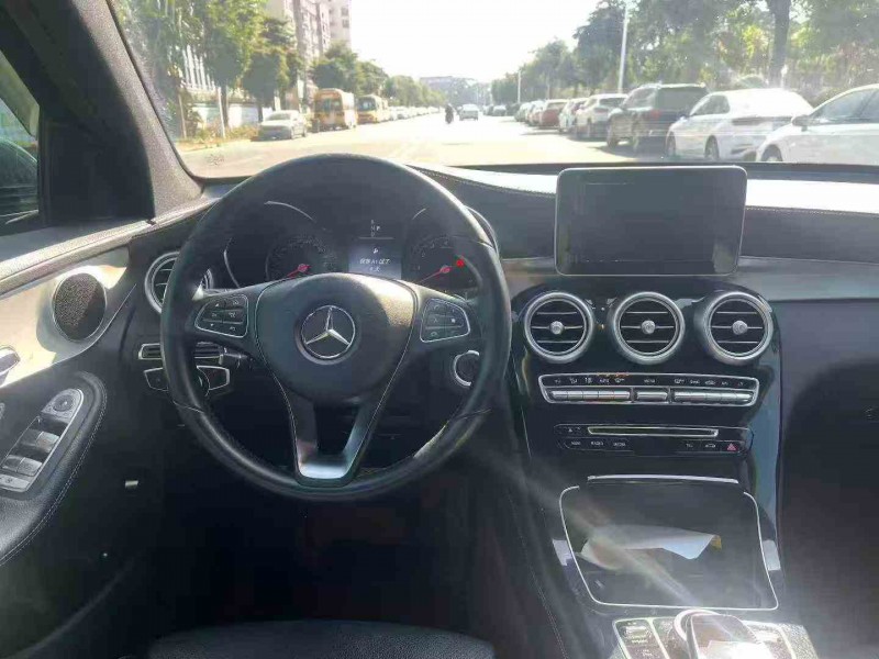 江门19年奔驰GLC5