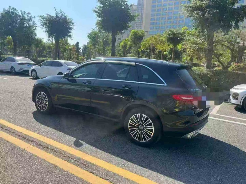 江门19年奔驰GLC7