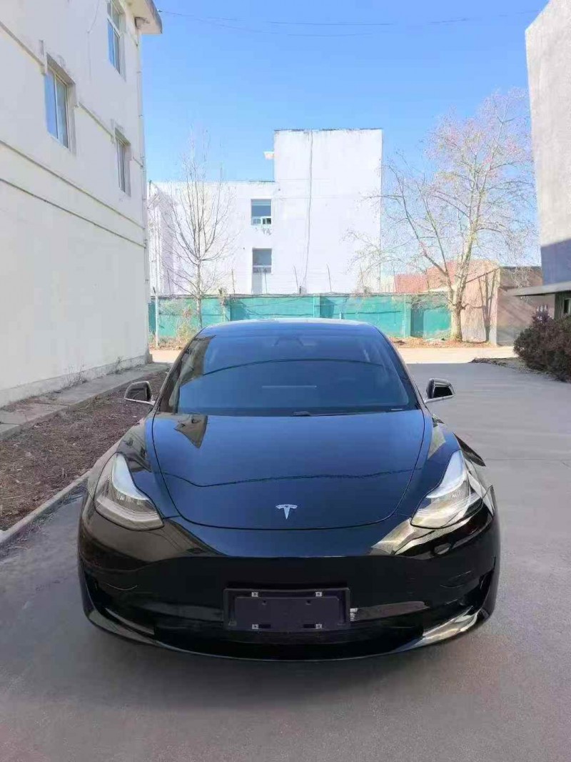 济宁20年特斯拉MODEL 31