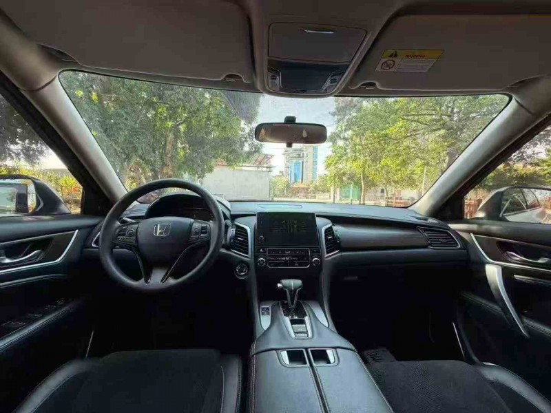 江门18年本田冠道4