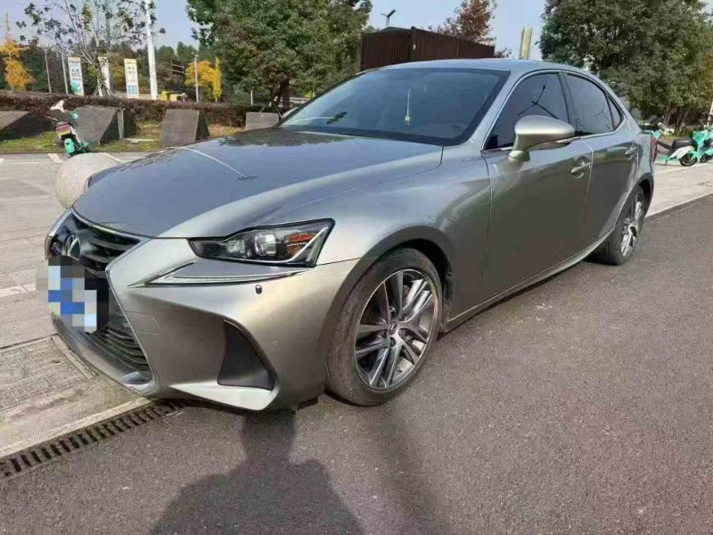 湖州18年雷克萨斯IS2