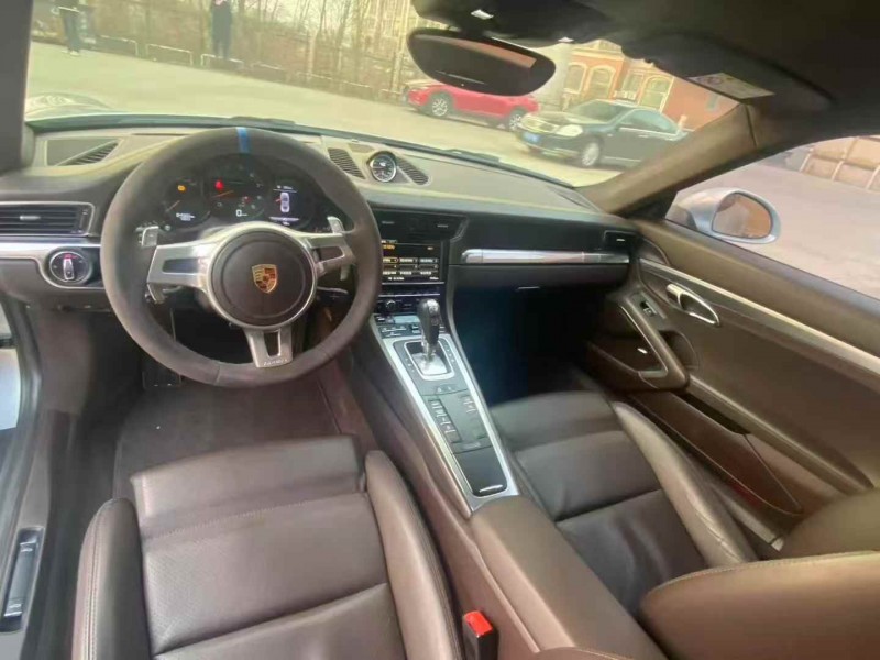 潍坊16年保时捷9115