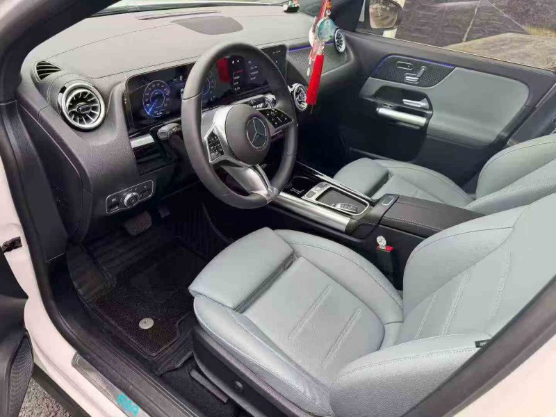 嘉兴25年奔驰EQA3