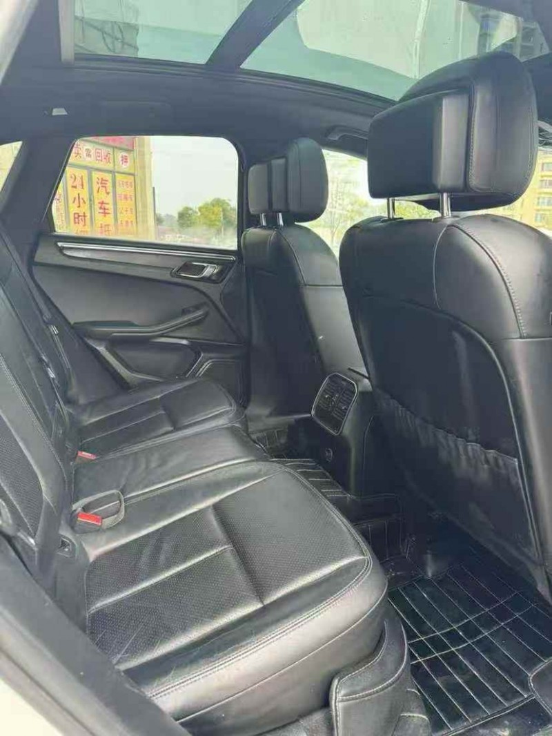 九江15年保时捷Macan4