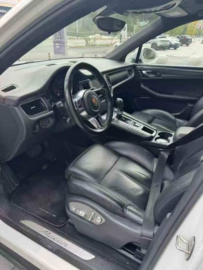 九江15年保时捷Macan9