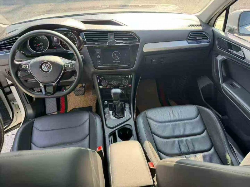 湖州19年大众途观5