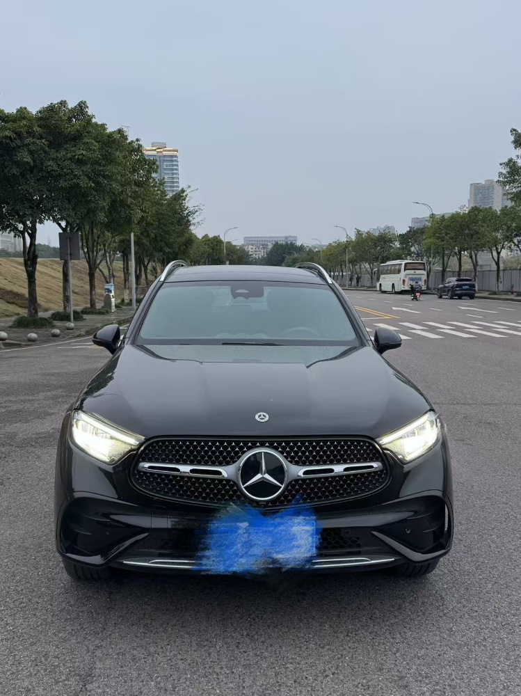 重庆24年奔驰GLC1