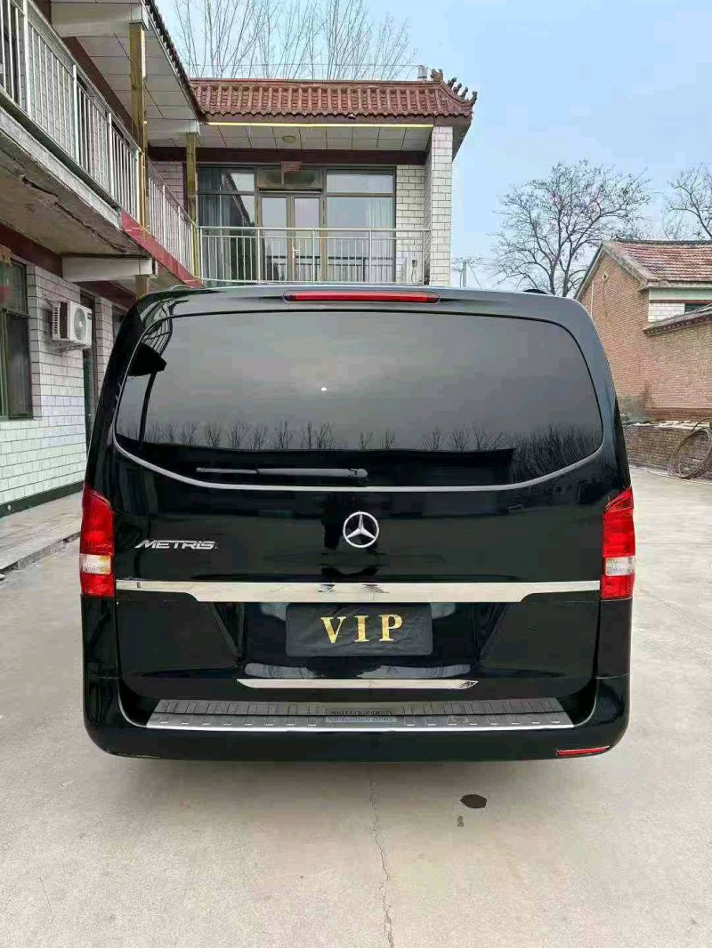 唐山18年奔驰METRIS9