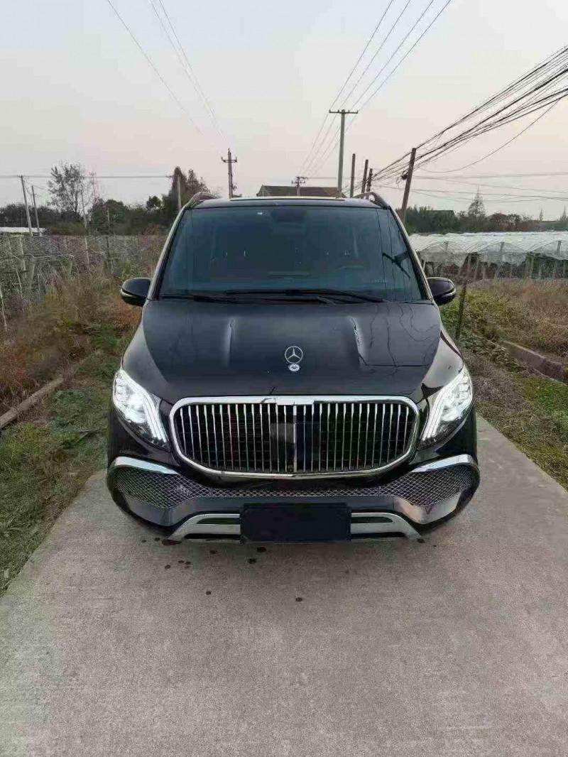 嘉兴23年奔驰威霆1