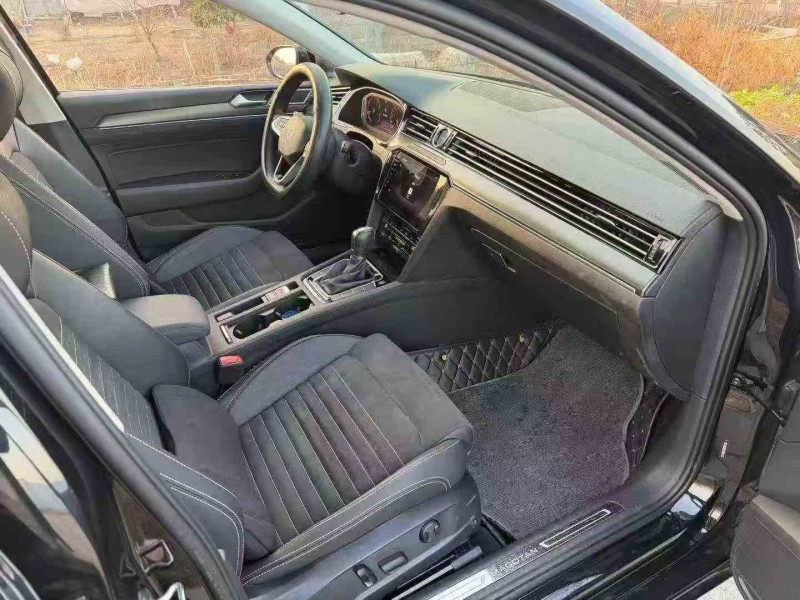 嘉兴22年大众迈腾5