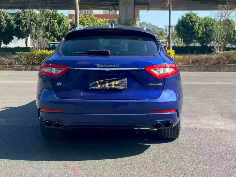 南平17年瑪莎拉蒂Levante8