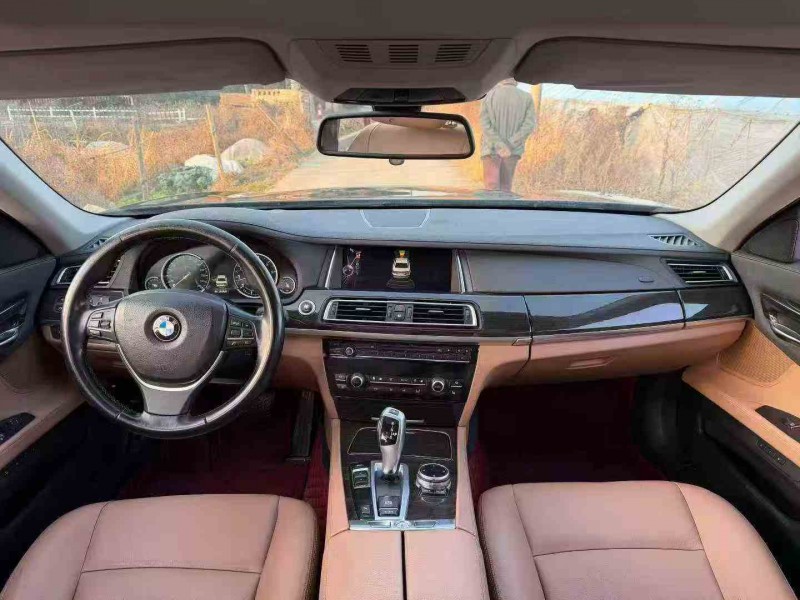 嘉兴14年宝马7系4