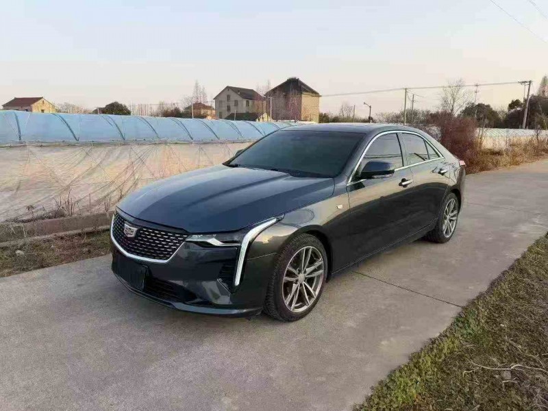 紹興21年凱迪拉克CT42