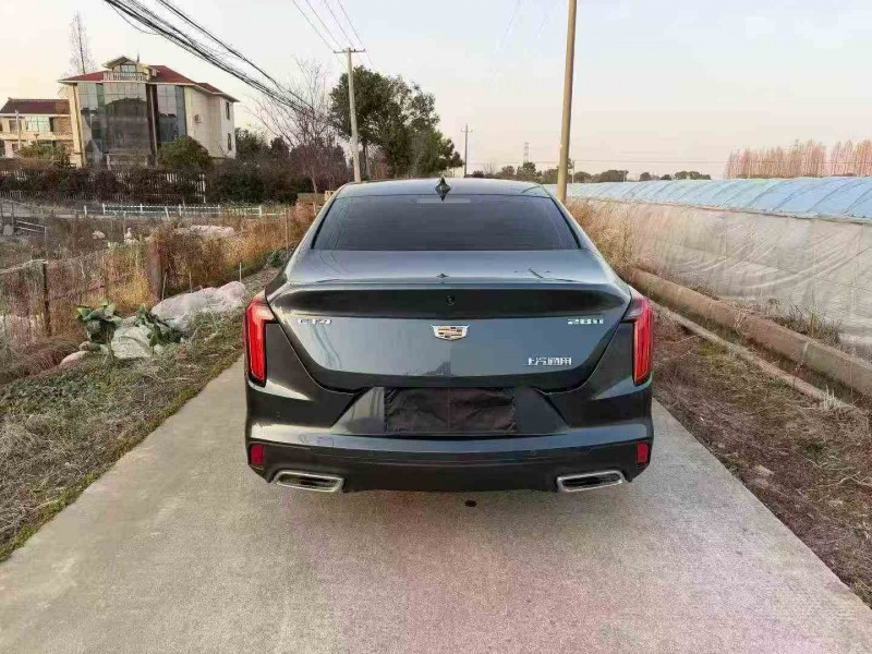 紹興21年凱迪拉克CT49