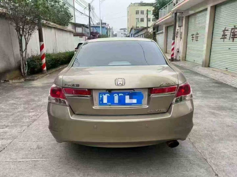 汕頭12年本田雅閣8