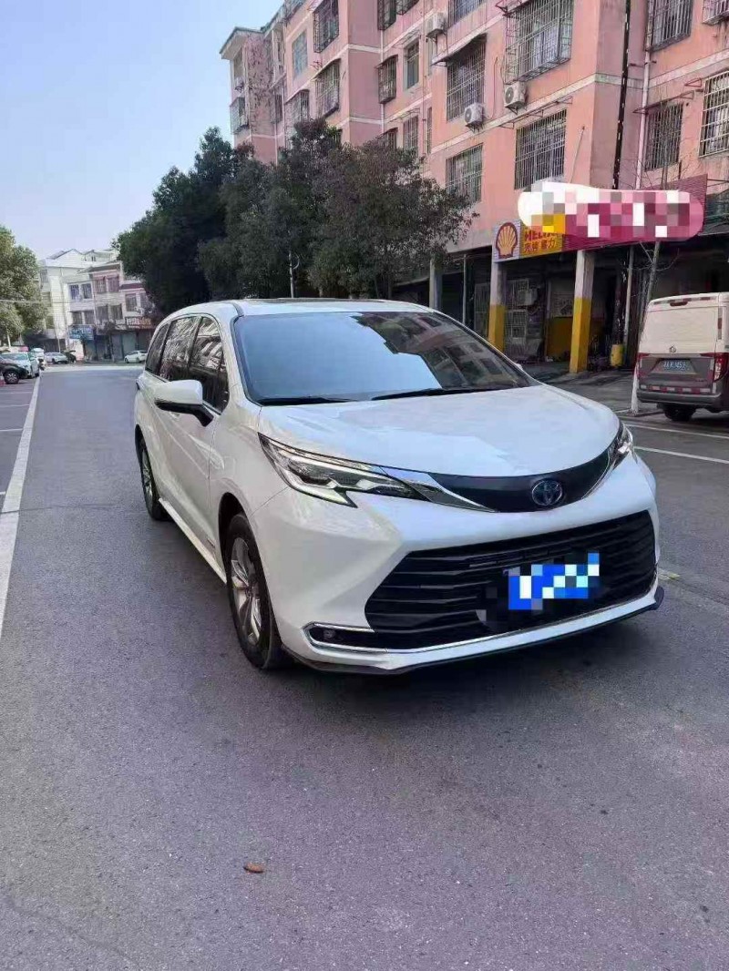 常德24年丰田塞纳3