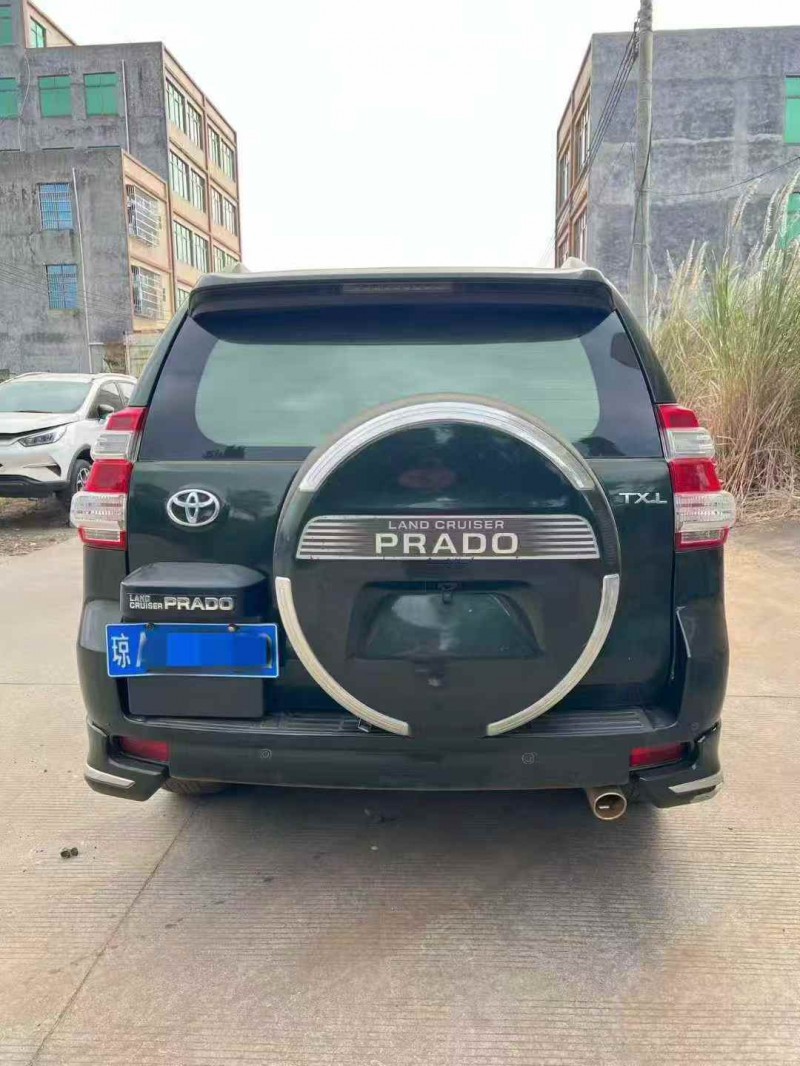 深圳16年丰田普拉多8