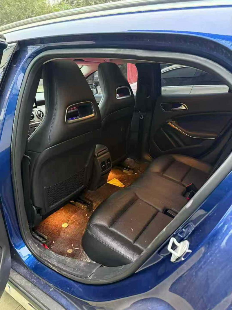 乐山16年奔驰GLA4