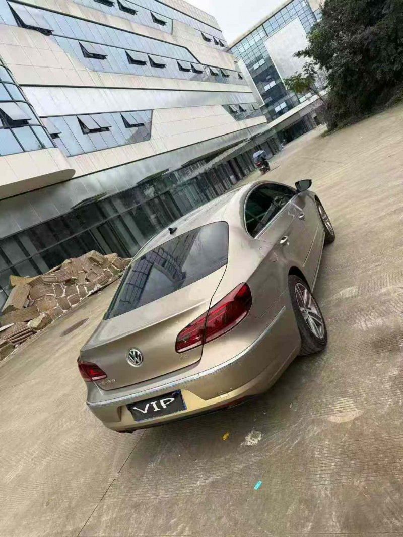 乐山15年大众CC6