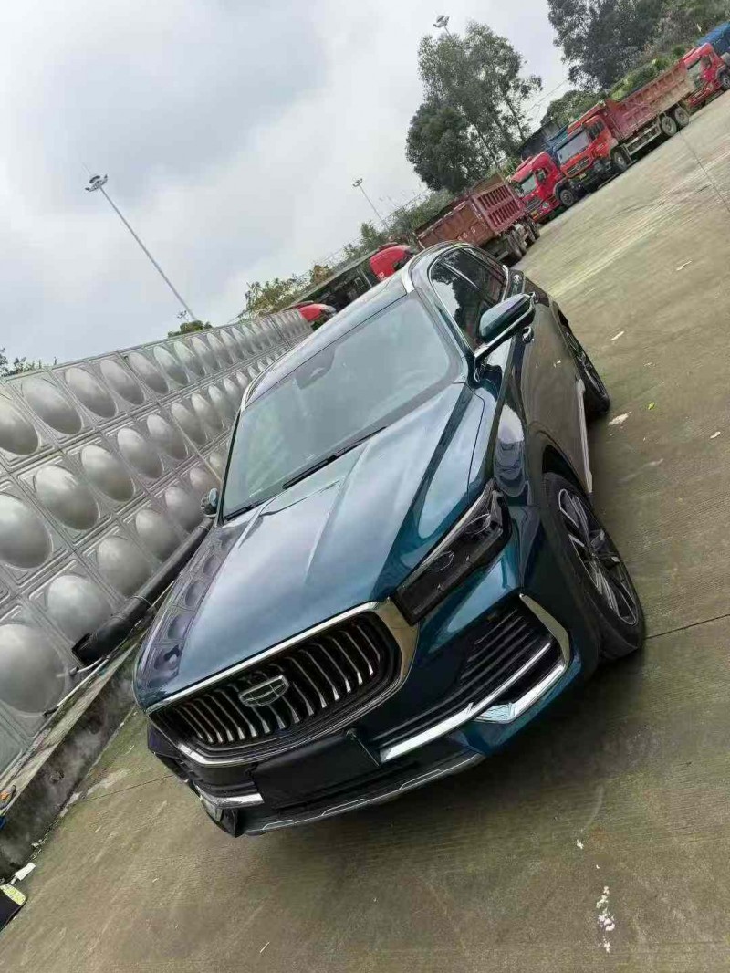 乐山21年吉利星越2