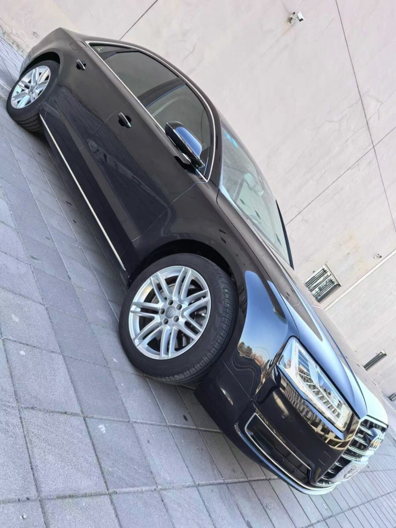 营口17年奥迪A8L4