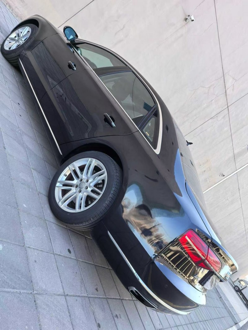 营口17年奥迪A8L5