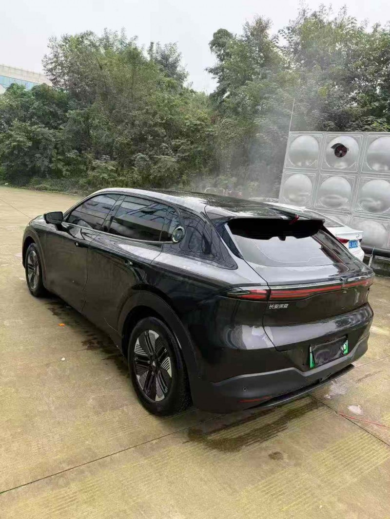 乐山25年长安汽车深蓝5