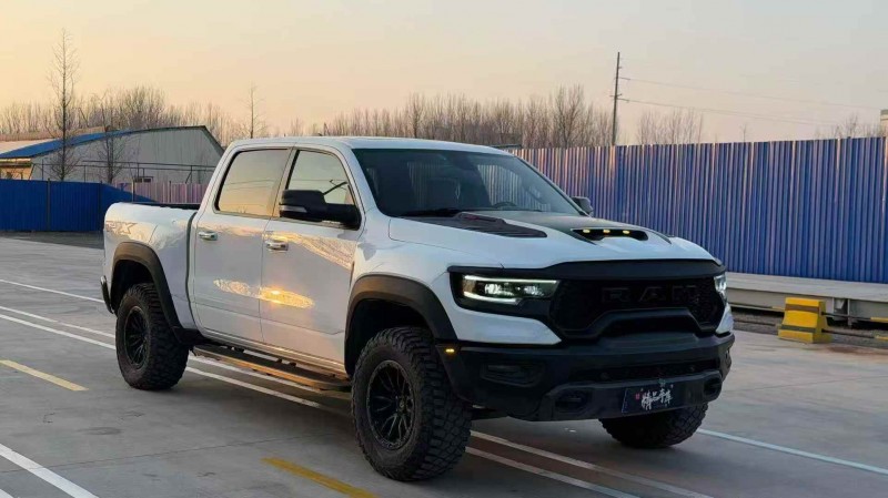 濰坊19年道奇公羊3