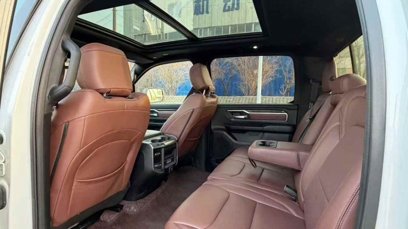 濰坊19年道奇公羊5